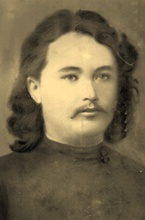 Диакон Иоанн Источников. 1890 (Из семейного архива А. М. Горшковой)