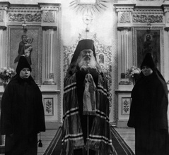 Архиепископ Гурий в Тихвинском женском монастыре. Днепропетровск, 2-я пол. 1950-х