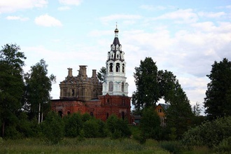 Трехсвятительская (Николаевская) церковь в с. Драчево. 2005. <br> Ист.: www.mepar.ru 