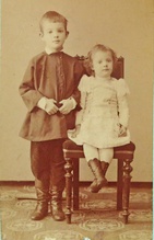 Михаил и Мария, дети отца Николая. 1892