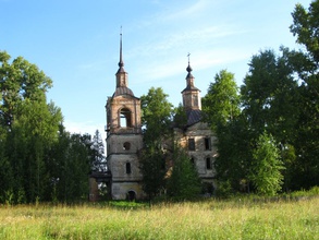 Шемогодская Николаевская церковь (1738 г.). Фото Д. Зонова 5.08.2012