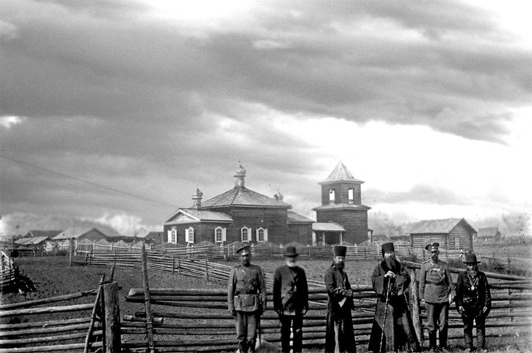 Старые фотографии села. Усть-Киренский монастырь. Село Воробьево. В селе. Церкви Киренского уезда.