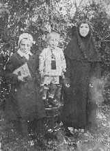 Монахиня Дорофея с внучатыми племянниками. 1935.
Ист.: Коллекция ПСТГУ