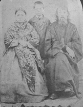 Диакон Стефан Тетюев с женой и сыном Павлом
31.01.1873 
(из семейного архива И. Тетюева)