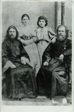 Василий Иоакиманский с супругой и членами семьи (?). Февраль 1894