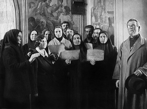 Священник Вениамин Благонадеждин с певчими <br>Ист.: fond.ru