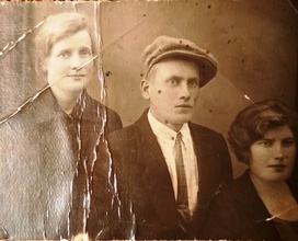 Дети диакона Николая Измайлова (слева направо): Анна, Петр, Клавдия 