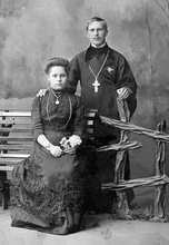 Священник Александр Гневушев с супругой Клавдией Андреевной. 1914. Ист.: Священномученик Александр (Гневушев)