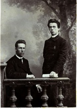 Николай Тетюев (справа) с братом Александром. 1902<br>Ист.: История семьи Тетюевых