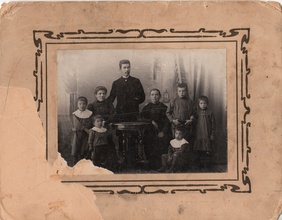 Семья Баблишевых. Ок. 1909 (Из семейного архива О. Н. Тонких)