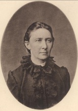 Александра Потанина (Лаврская), сестра 1880-е<br>Ист.: Википедия