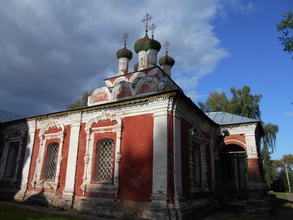 Троицкая церковь в г. Осташкове — место служения свящ. Павла Божукова
