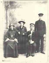 Священник Михаил Кархалев с женой и братьями<br>Ист.: Жизнеописание ...