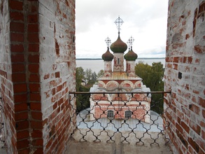 Троицкая церковь в г. Осташкове