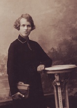 Юлия Иванова (Волкова), дочь. 1920-е