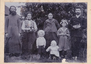 Семья Назоровых. 1912
<br>Ист.: Генеалогический форум ВГД