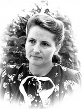 Зоя Викторовна Новик, младшая дочь. 1952. Ист.: Вологодчина — духовенство — Ельцовы 