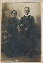 Сын священника Евграфа Голенкина — Мануил с женой.<br>Фото из семейного архива Елены Евграфовны Плотницкой (Галенкиной)