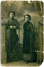 Мария (слева) и Александра Никитины, дочери отца Михаила